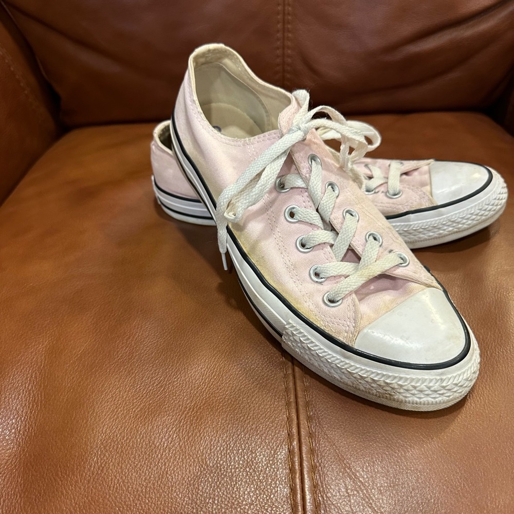Converse Chuck Taylor All Star Low Top Women Pink Canvas Sneakers Soft Girl 9